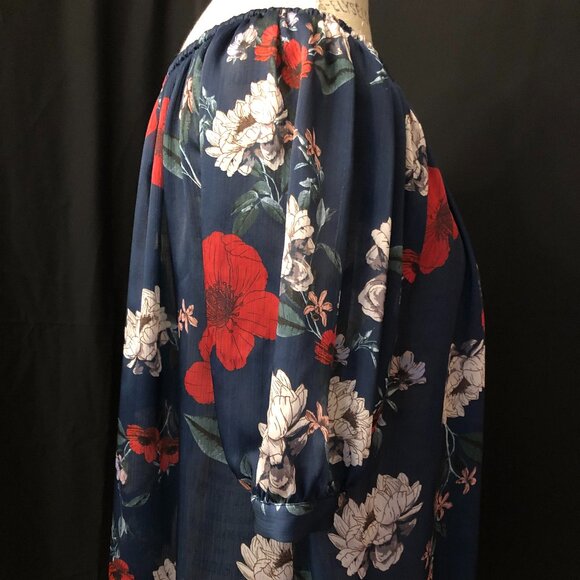 H&M Pretty Silky Feel Blouse: Size S/M - Picture 4 of 10